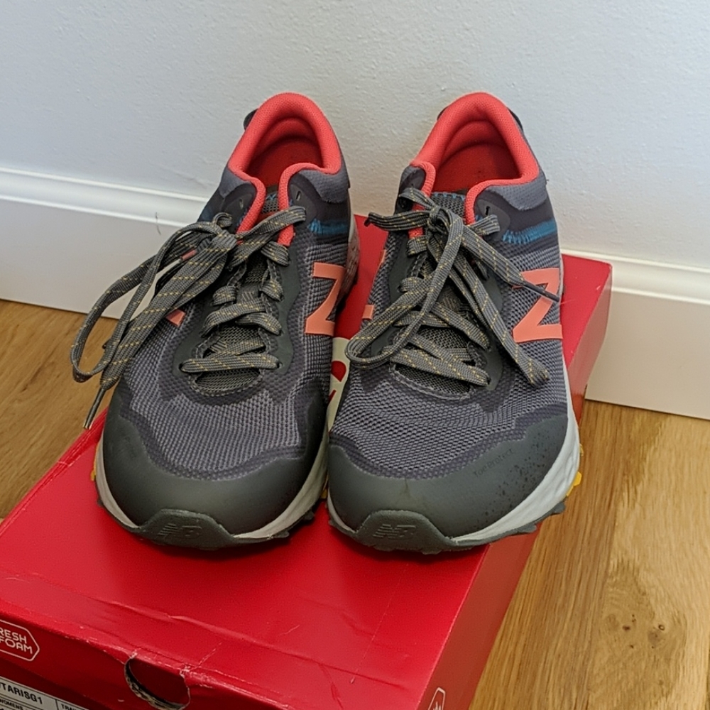 EUC New Balance Fresh Foam Arishi Trail Runners 10